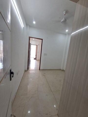 Building Lobby in 1 BHK Builder Floor at Saket – for Rent