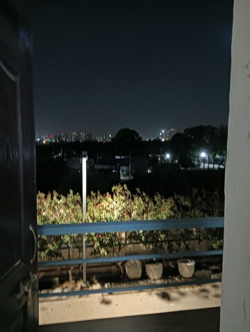 1 RK Apartment For Rent in Emaar Emerald Floors Premier, Sector 65