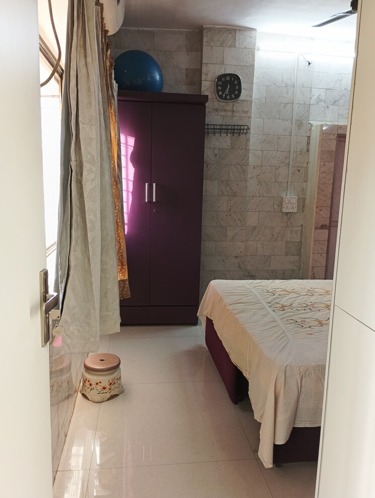 Room, vile parle west Pg For Girls In Vile Parle West 8773963