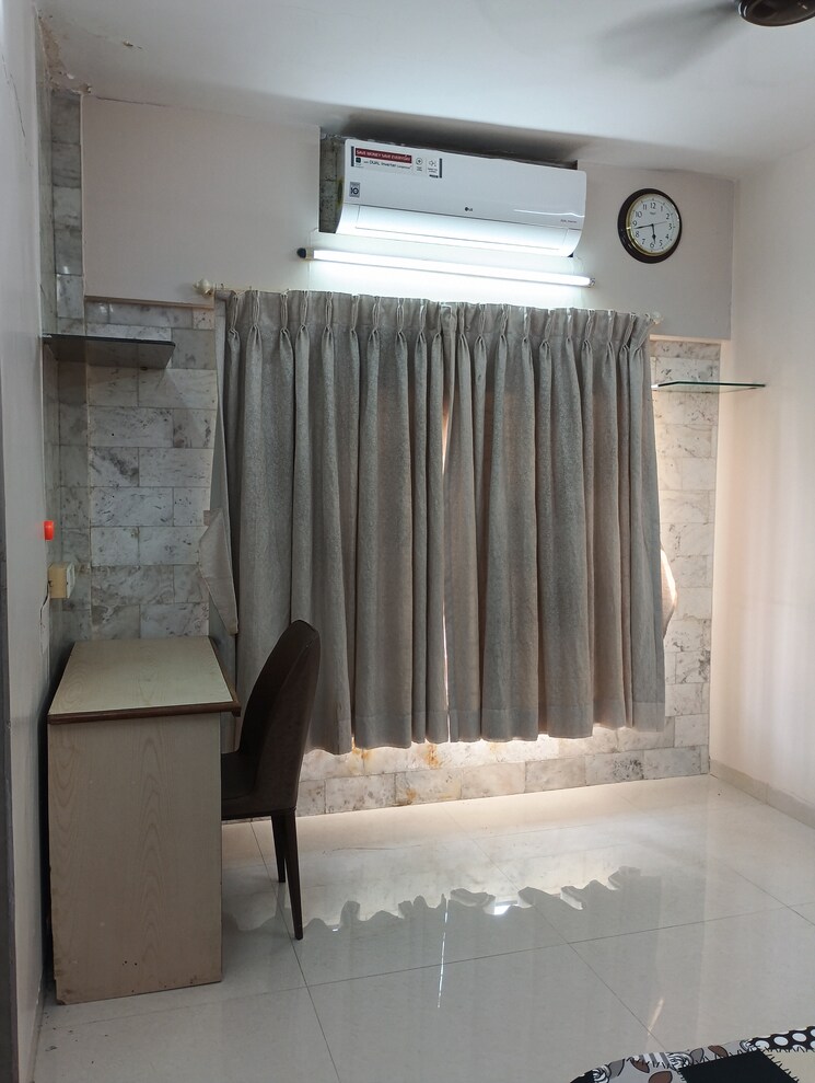 Room, vile parle west Pg For Girls In Vile Parle West 8773963