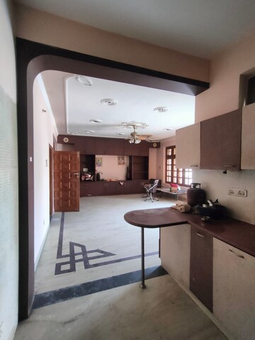 Kitchen in 2.5 BHK Independent House at Delta I Greater Noida – for Rent