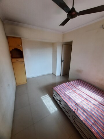 Room in 1 BHK Apartment at Puranik Hometown, Ghodbunder Road – for Rent