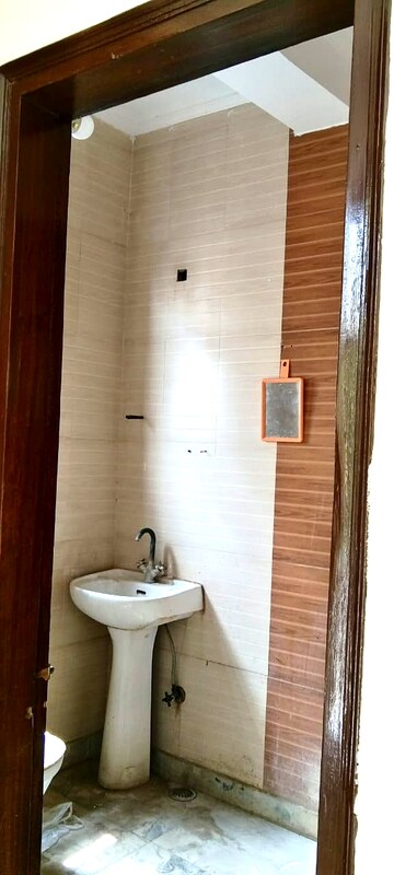 Master Bedroom in 2 BHK Builder Floor at Mehrauli – for Rent