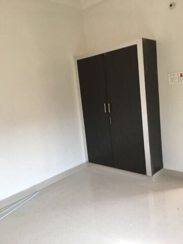 Room in 2 BHK Independent House at Shivpur – for Rent