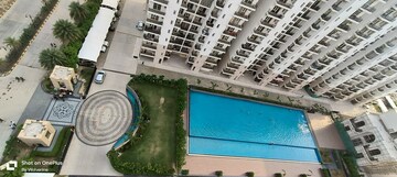 Swimming Pool in 3 BHK Apartment at Omaxe Waterscapes, Gomti Nagar – for Rent