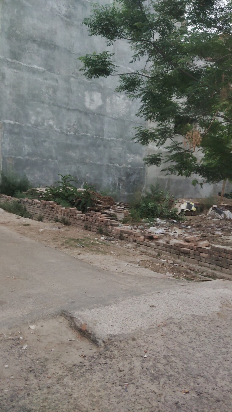 undefined, gomti nagar  1600 Sq.Ft. Plot In Gomti Nagar Lucknow 8774011