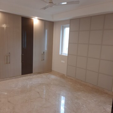 Room in 4 BHK Builder Floor at Boutique Residential Apartments N-136, Panchsheel Park – for Rent