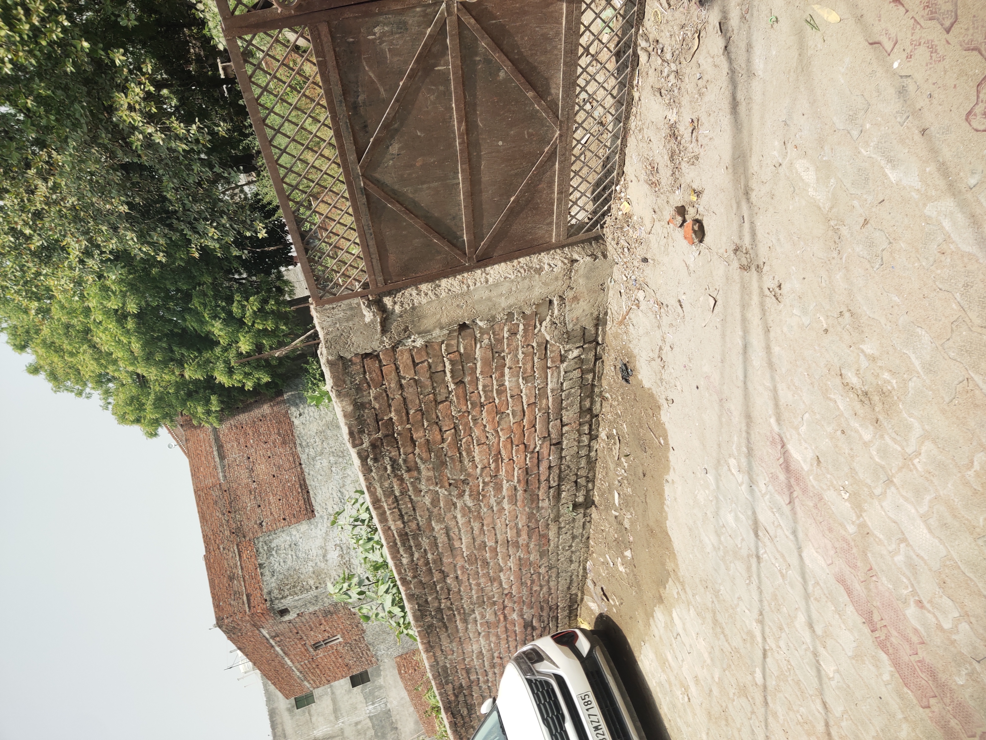 Plot For Sale in Vijyant Khand 