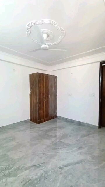 Bedroom in 1 BHK Builder Floor at Saket – for Sale