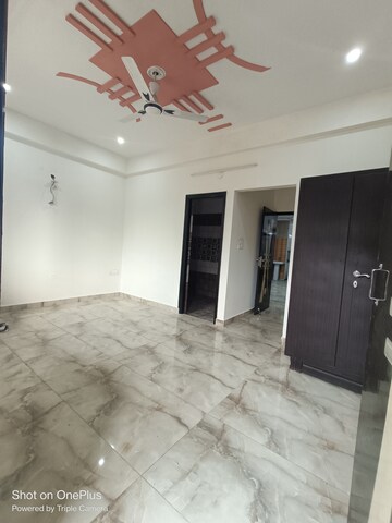 Room in 3 BHK Builder Floor at Vasant Vihar – for Sale