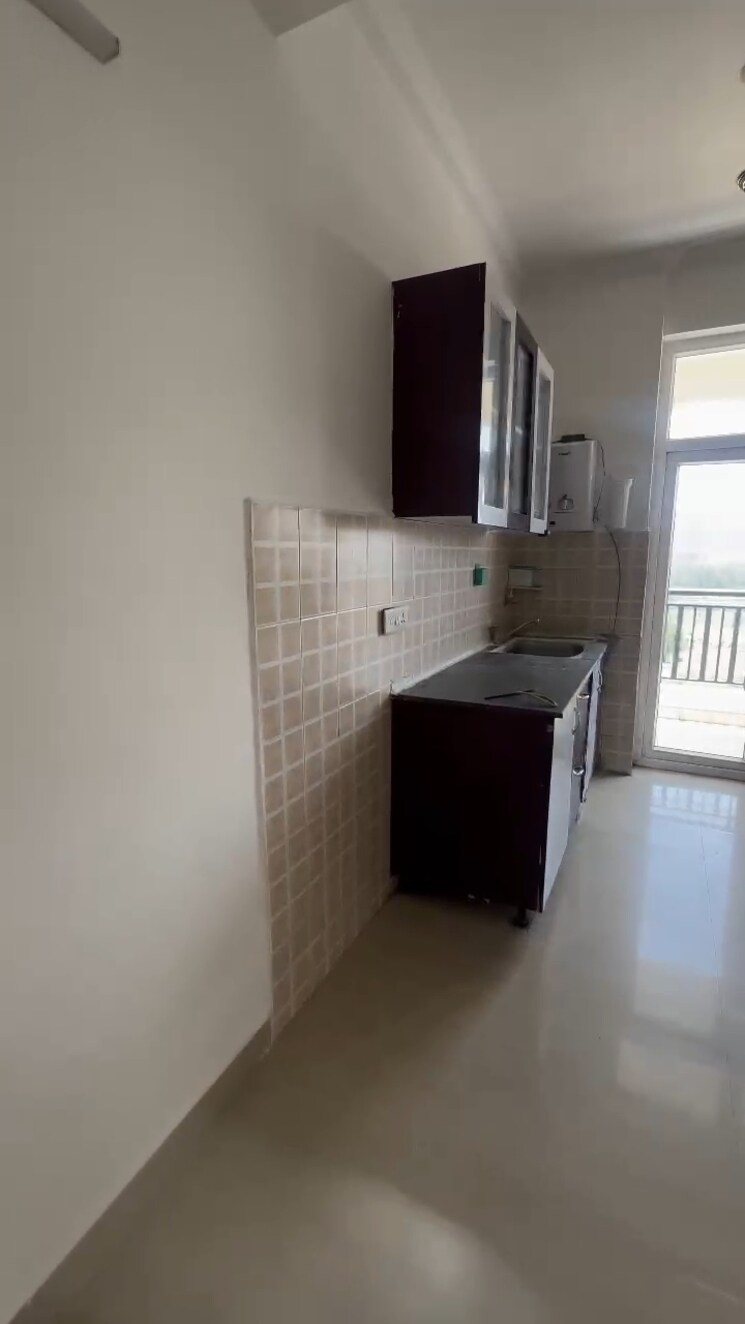 Bathroom, saviour-greenisle 2 Bedroom 1250 Sq.Ft. Apartment In Sain Vihar Ghaziabad 8774043