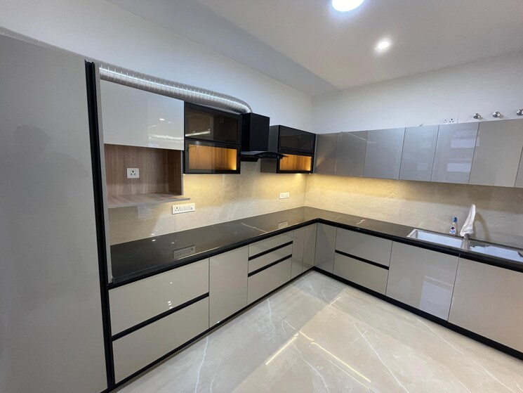 Kitchen, gms road 3 Bedroom 1972 Sq.Ft. Apartment In Gms Road Dehradun 8774046