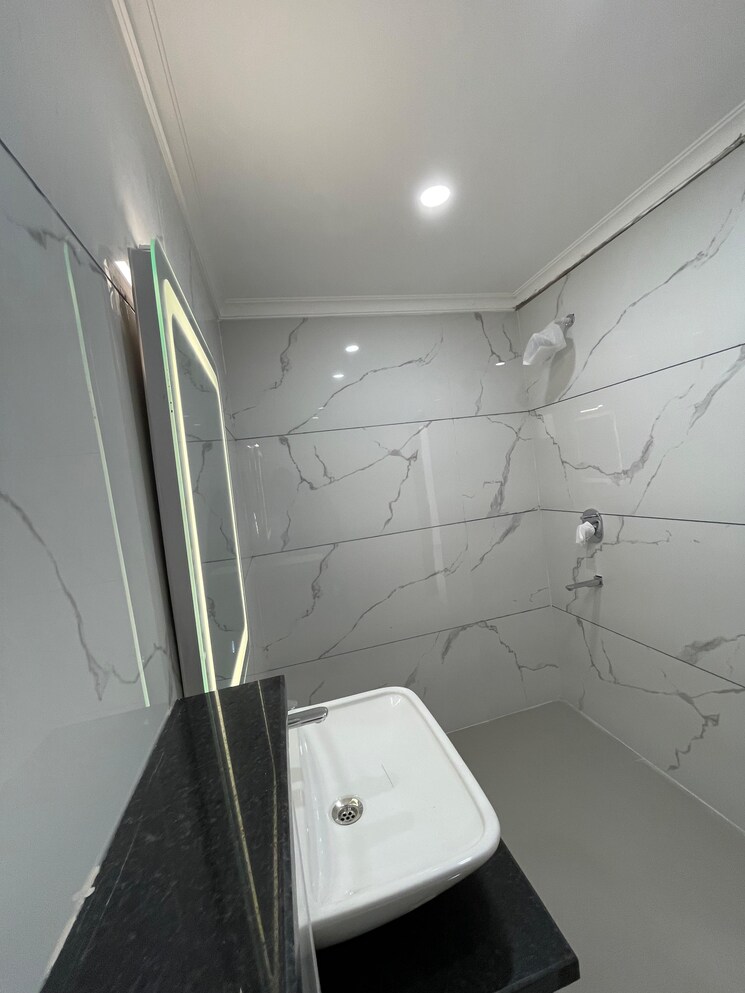 Bathroom, gms road 3 Bedroom 1972 Sq.Ft. Apartment In Gms Road Dehradun 8774046