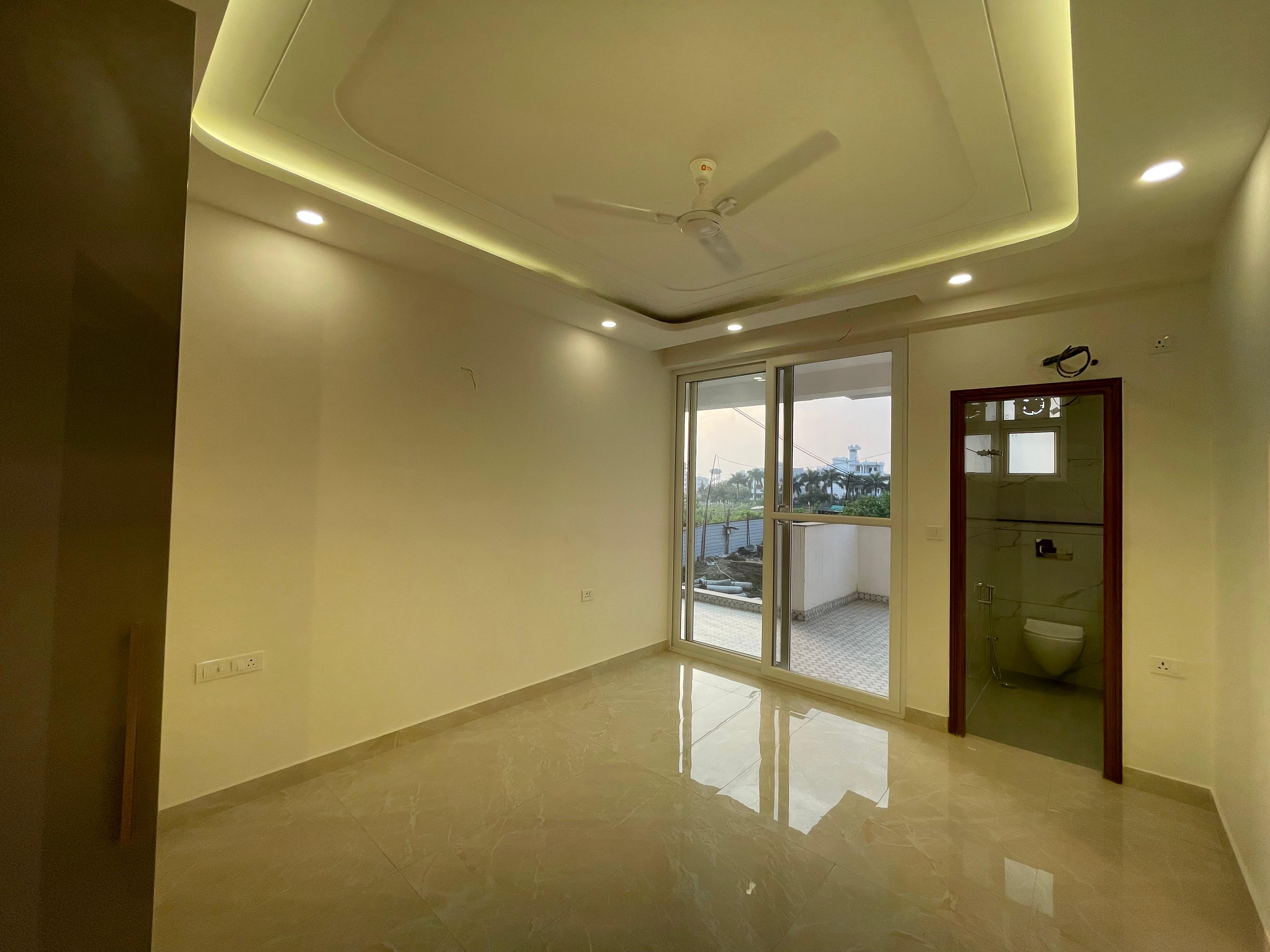 3 BHK + Pooja Room,Extra Room Apartment For Sale in Multi Storey Appartments 