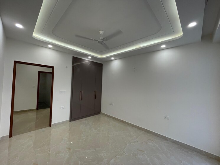 Room, gms road 3 Bedroom 1972 Sq.Ft. Apartment In Gms Road Dehradun 8774046