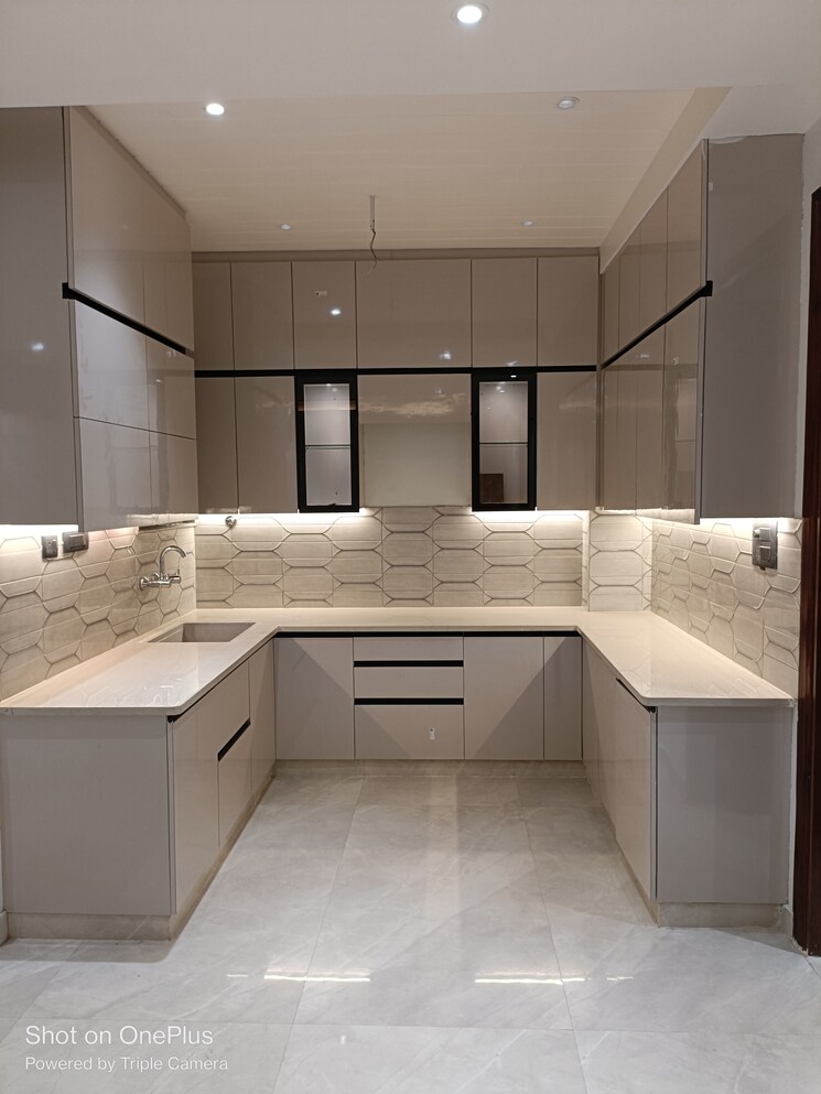 Kitchen, seema dwar 3 Bedroom 1850 Sq.Ft. Builder Floor In Seema Dwar Dehradun 8774052