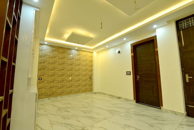 Room, gms road 3 Bedroom 1800 Sq.Ft. Builder Floor In Gms Road Dehradun 8774064