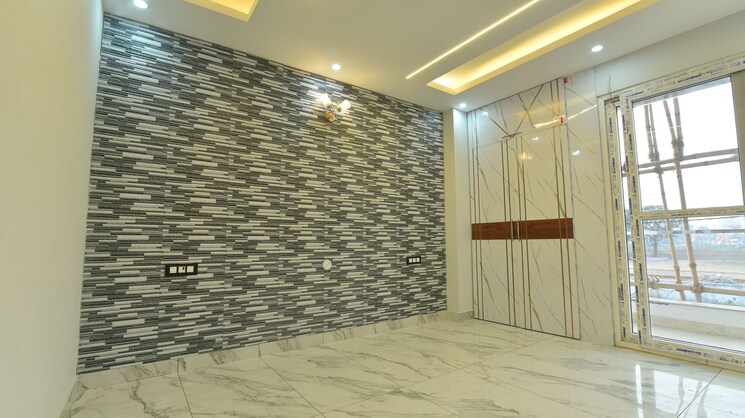 Room, gms road 3 Bedroom 1800 Sq.Ft. Builder Floor In Gms Road Dehradun 8774064