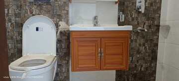 Furnished Amenities in 2 BHK Builder Floor at Malviya Nagar – for Rent