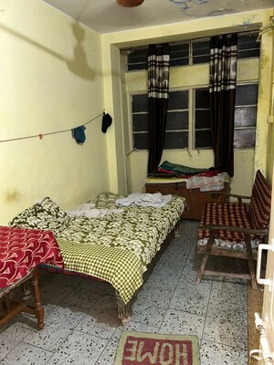 Living Room in 6+ BHK Independent House at Gandhi Maidan – for Sale