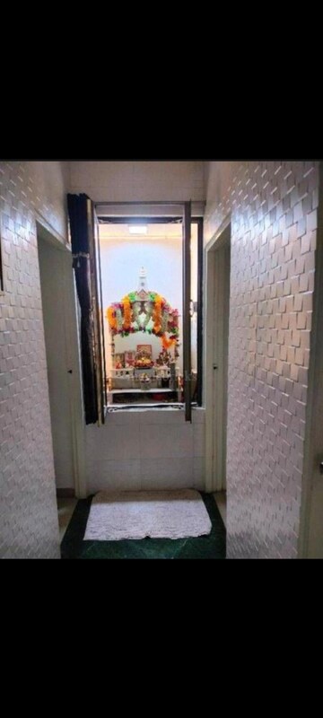Building Lobby in 3 BHK Apartment at Savvy Solaris, Motera – for Rent