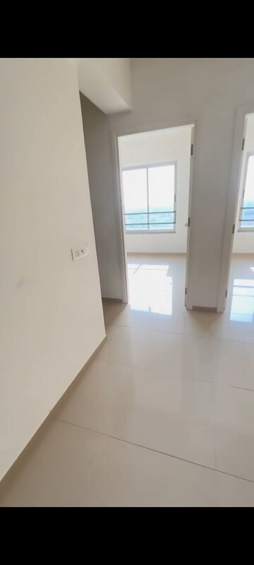 Room in 3 BHK Apartment at Goyal Orchid Valley, Shela – for Rent