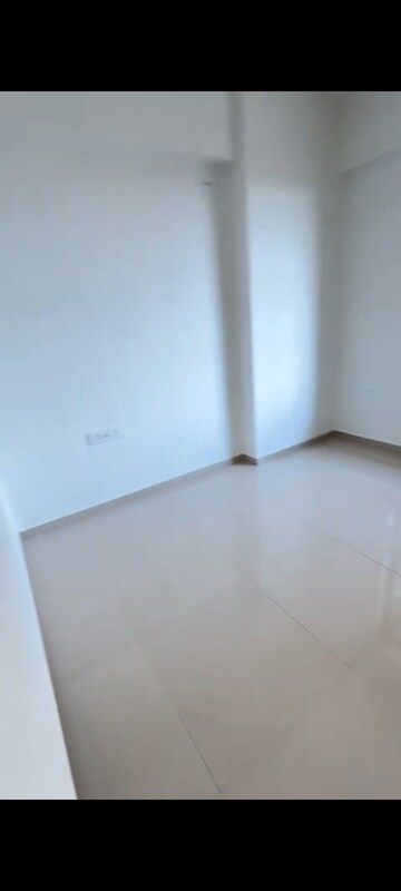 Room in 3 BHK Apartment at Goyal Orchid Valley, Shela – for Rent