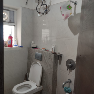 Bathroom in 3 BHK Builder Floor at Kondapur – for Rent