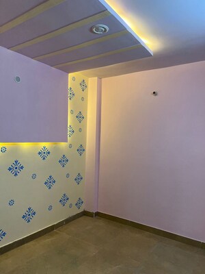 Room in 2 BHK Builder Floor at Sant Nagar – for Sale