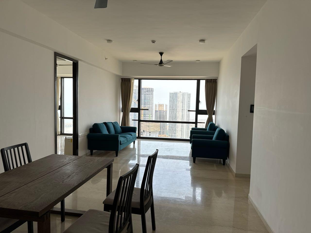 4 BHK + Servant Room Apartment For Rent in Lodha The Park