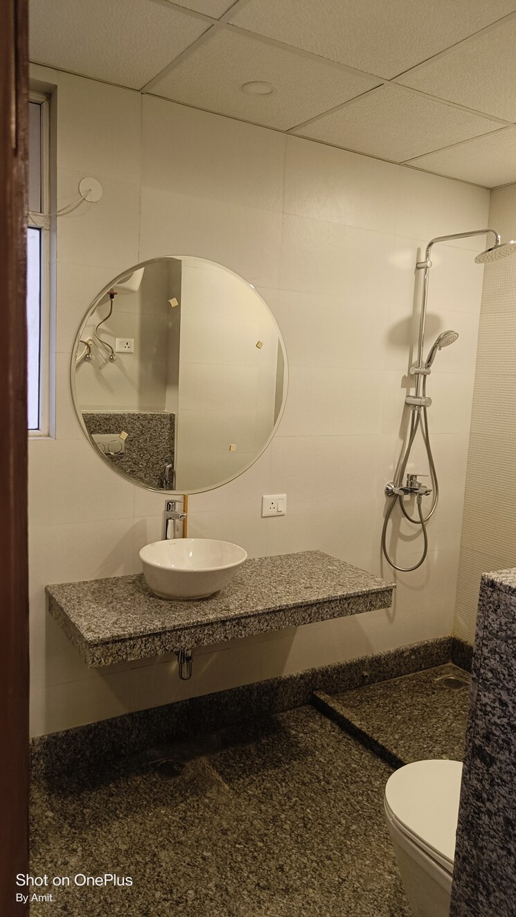 Bathroom, aba-ivy-county 4 Bedroom 2511 Sq.Ft. Apartment In Sector 75 Noida 8774146