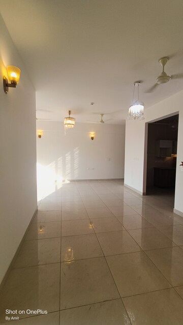 Bathroom in 3 BHK Apartment at ABA Ivy County, Sector 75 – for Rent