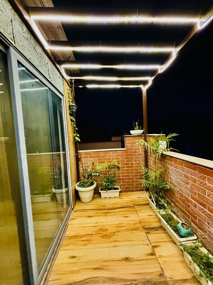 Balcony, omaxe-designer-villas-mayfield-garden 5 Bedroom 2800 Sq.Ft. Villa In Sector 51 Gurgaon 8774155