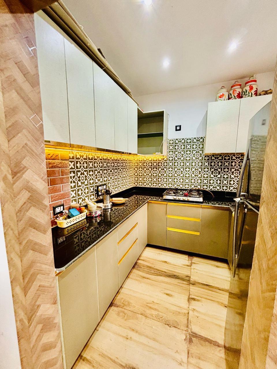 5 BHK + Extra Room Villa For Rent in Omaxe Designer Villas Mayfield Garden