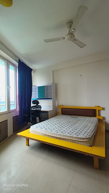 Bedroom in 3 BHK Apartment at Omaxe Twin Towers, Sector 50 – for Rent