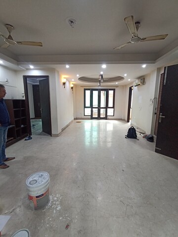 2 BHK Apartment For Rent in Mahagun Moderne, Sector 78