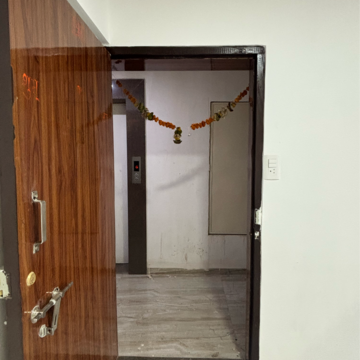 Room in 1 BHK Apartment at Shellproof Gladiolus Tower, Fatherwadi – for Rent
