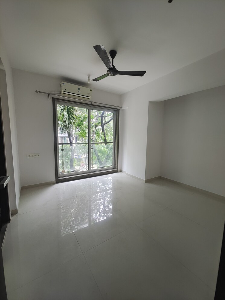 Room, nexus-hyde-park-residency 3 Bedroom 1000 Sq.Ft. Apartment In Manpada Thane 8774190