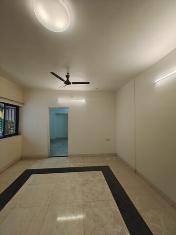 Room in 3 BHK Apartment at Tata Glendale, Vasant Vihar – for Rent