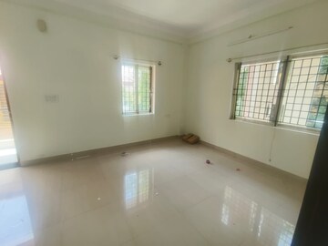 Room in 2 BHK Builder Floor at Hsr Layout – for Rent