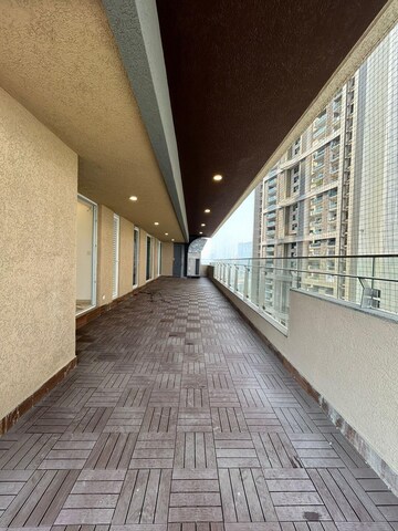 Balcony in 3 BHK Apartment at Lokhandwala Minerva Mahalaxmi, Mahalaxmi – for Rent