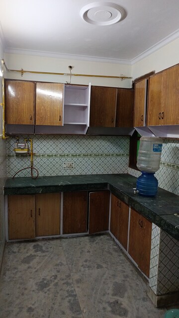 Kitchen in 2 BHK Builder Floor at Patel Nagar – for Rent