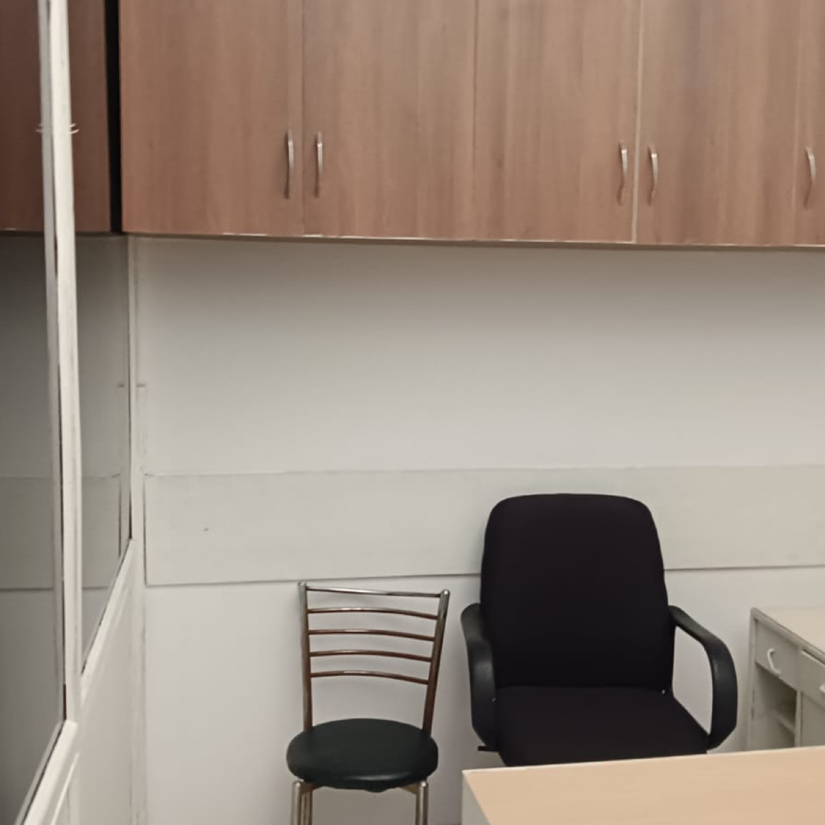 Office Space For Rent in 500 Sq Feet Sector 8 Offi