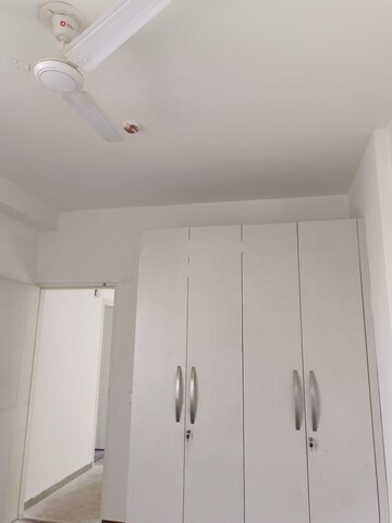 Furnished Amenities in 3.5 BHK Apartment at Mapsko The Icon 79, Sector 79 – for Rent