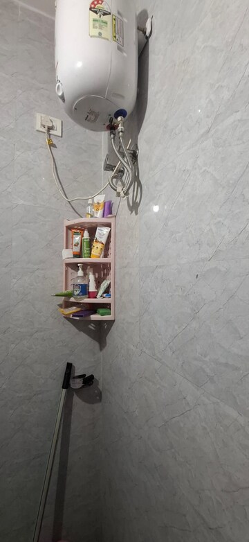 Furnished Amenities in 1 BHK Builder Floor at Patel Nagar – for Rent