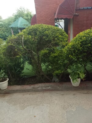 3 BHK Villa – Garden View at Sainik Farm - for Sale