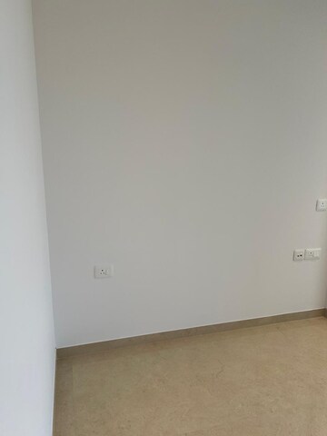 Room in 2 BHK Apartment at Hiranandani Highland, Powai – for Rent