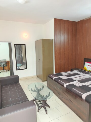 Bedroom in 2.5 BHK Builder Floor at Ashok Nagar – for Rent