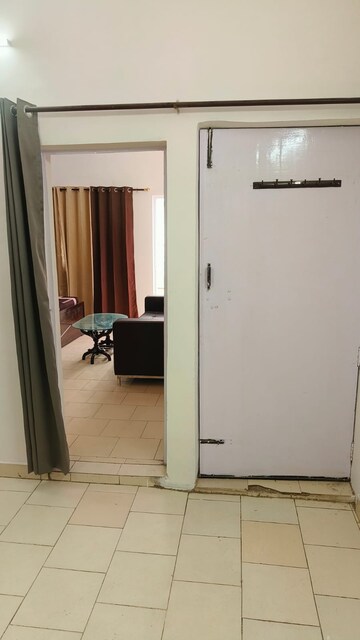 Room in 2.5 BHK Builder Floor at Ashok Nagar – for Rent