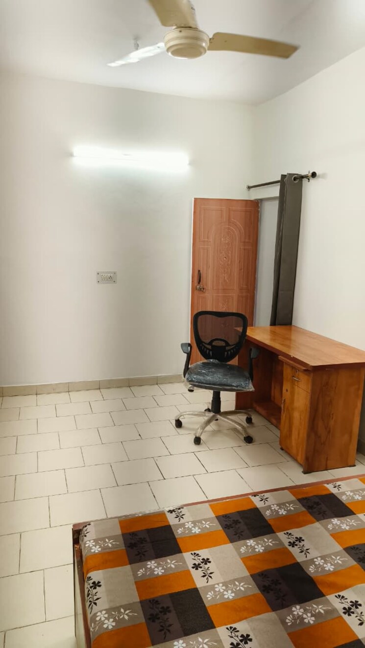 Kitchen, ashok nagar 2.5 Bedroom 900 Sq.Ft. Builder Floor In Ashok Nagar Delhi 8774289